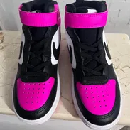 TENIS NIKE PARA NIÑOS ORIGINALES size 31.5 ....... 55666823 - Img 56877277
