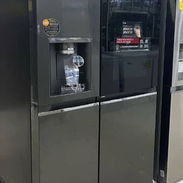 Refrigerador marca LG DOOR IN DOOR INSTAVIEW TOC TOC CON DISPENSADOR DE AGUA Y HIELO, nuevo en caja - Img 55842720