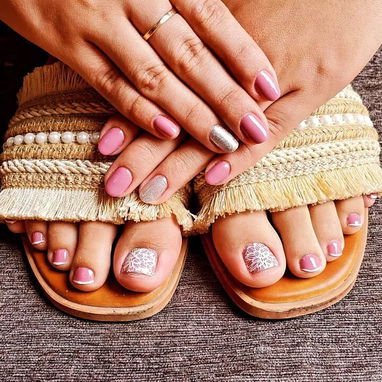 Manicurista - Img 119043867