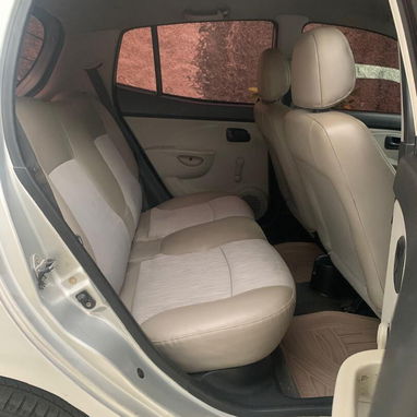 Vendo o negocio Kia picanto del 2009 automático - Img 89083488