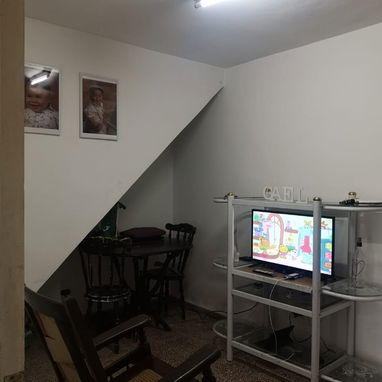 Apartamento puerta calle en bajos placa ocupada,de 1 cuarto en 5 mil USD - Img 117436016