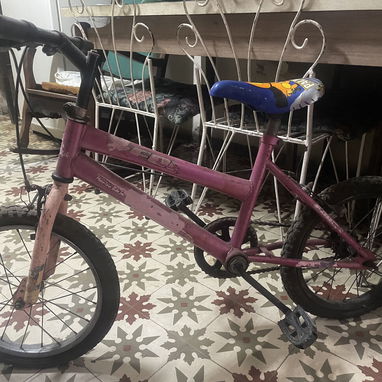 Bicicleta para arreglar de niña - 2/2