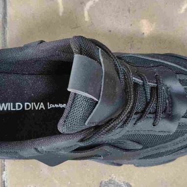 Tenis sport de mujer número 7 traídos de USA marca Wild Diva 20000 cup color negro no se acepta transferencia. - 2/2