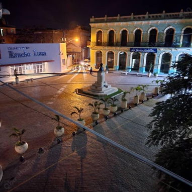 RENTA hostal de 2 habitaciones con Qba Hostin 360 en el centro de CAMAGÜEY - Img 126196353
