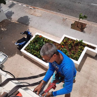 Trabajos con SPLIT en lugares de difícil acceso (alpinismo) montaje, desmontaje, mantenimiento y otros 52966031 - 3/7