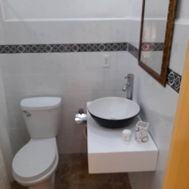Apartamento de 3 Hab y 3 Baños en El Vedado (Frente al Parque Aguirre) - 7/10