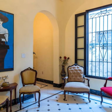 Renta de casa independiente en Vedado para negocio - 6/8
