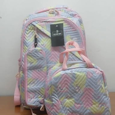 6500- Combo de 3 piezas, mochila, cartuchera y merendero término ✓Medidas: 43x25x15 ✓Material: poliester acolchonado lig - Img 123132469