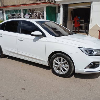 Vendo o negocio mg 5 del 2024 con 3 mil kilómetros - Img 102158877