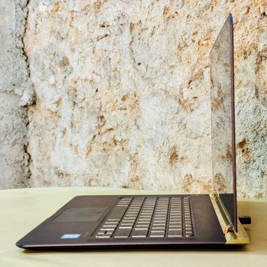 Hp Spectre ultra slim - 7/10