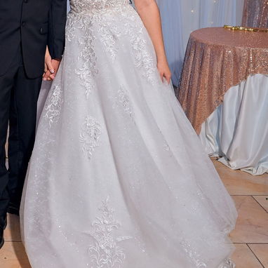 VENDO!!!!.. Precioso Vestido de Novia impecable Solo se usó una vez - 3/3
