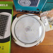 🔆 Lampara Solar 200W. 24cm de diámetro. Para interiores y exteriores cubiertos. 6500K Blanco Frío.  Aprox. 10hr autonom - Img 54826875