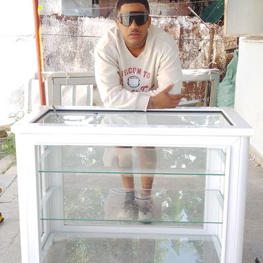 Realizamos todo tipo de diseños modernos en carpintería de aluminio y cristalería - Img 124695045