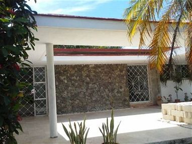 Casa confortable en Playa con negocio incluido PRECIO NEGOCIABLE - Img 71640655
