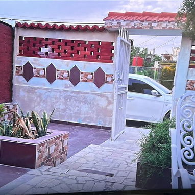 🏡Se vende casa independiente en óptimas condiciones con garage 🚘 - 3/9