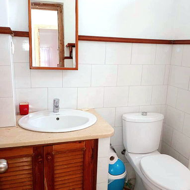 Rento tres habitaciones en el ❤️ del vedado,cada una con su baño, tiene respaldo energético. - 8/10