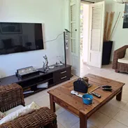 Casa alto de biplanta en Nuevo Vedado a una cuadra de 26 - Img 55387872