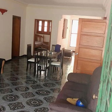 Venta de Casa independiente perfecto estado patio amplio por 87y5ta6 150mil 53582376 - Img 121778220