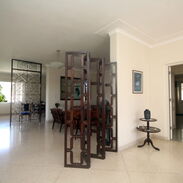 Venta de preciosa propiedad horizontal en primer piso con garaje por la clínica internacional Cira García - Img 45599896