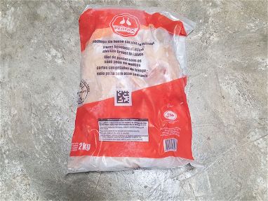 Pechuga de pollo (entera,sin hueso y sin piel) paquetes sellados de 2kg y 10lbs....52761746 - Img main-image