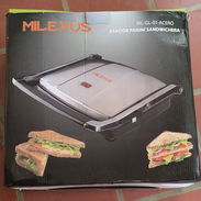 Vendo sandwichera asador nueva marca milexus - Img 56828824