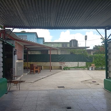 Arrendamiento de espacio comercial - 2/6