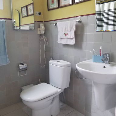 Renta linial en 12 y Calzada Vedado - Img 122285966