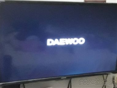 Televisor LED HD 32" marca Daewoo como nuevo, solo unos meses de uso. 200 usd - Img main-image-45671070