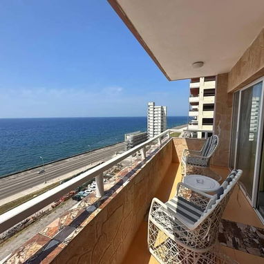 Vedado espectacular departamento vista al mar - Img 118763146