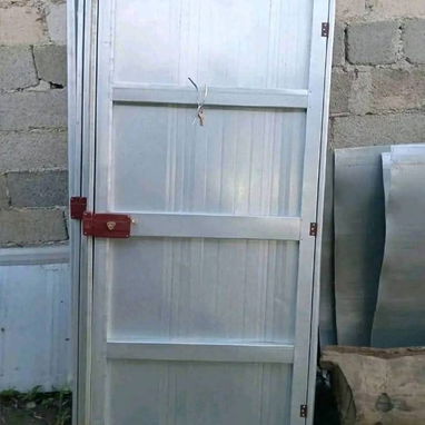 Atención.ofertamos puertas económicas con su seguridad garantizadas, marquetería industrial garbanizado,incluye mensajer - 5/5