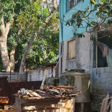 Casa grande en cojimar con apartamento de alquiler - Img 122574008