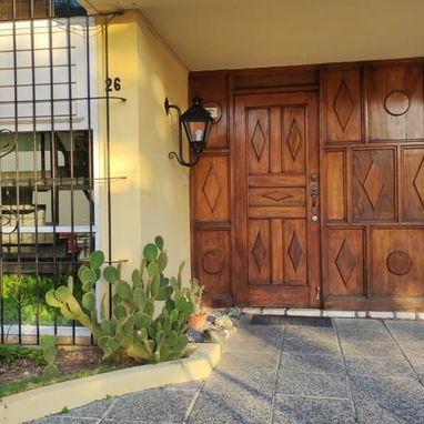 📱 Renta de Lujo en Casa con Máximo Confort y Seguridad - Img 116117504