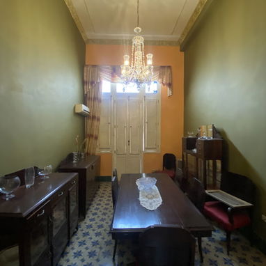 Casa Colonial de dos plantas en Venta - Img 124465170