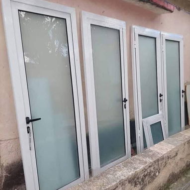 💎⚜️CARPINTERÍA ⚒️DE ALUMINIO Y CRISTAL🪟🚪 LA MEJOR CALIDAD POR SOLO 170USD EL METRO 📏📐 CUADRADOS..ajustable - Img 118835805