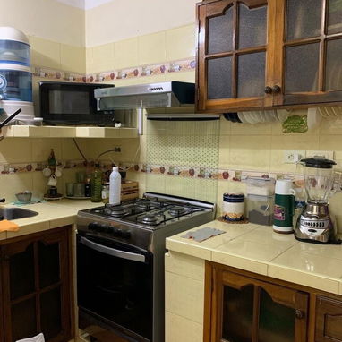 Permuto 2 apartamentos en la misma escalera con 1 garaje x 1 casa independiente y con garaje - Img 124625719