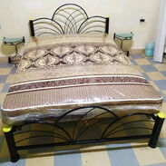 Cama camera trenzada con mesas de noche y colchón de muelles con esponja - Img 45704071