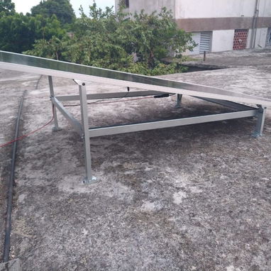Se montan paneles solares - 4/4