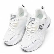 TENIS DEPORTIVOS UNISEX BLANCOS CON DETALLES EN NEGROS $22.00 - Img 57144560