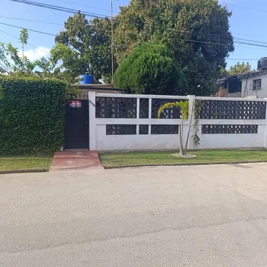 Casa independiente en Cojímar - Img 120177225