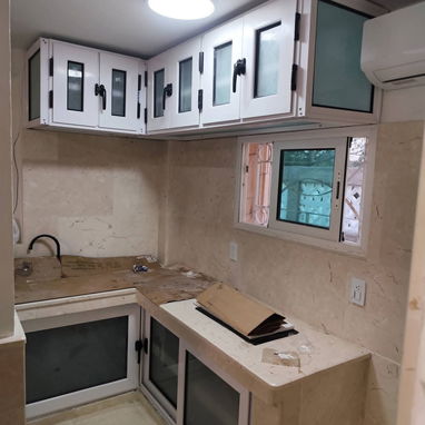 Realizamos todo tipo de diseños modernos en carpintería de aluminio 🪟 y cristal 🔮 *Llena de estilo y vida tú hogar*🏘️ - Img 118782755