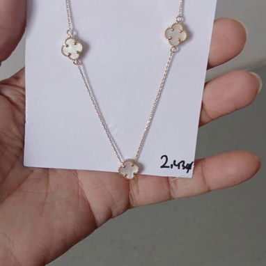 Van cleff,aretes,manillas cadenas exclavas todo en oro 10k - Img 122642932