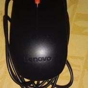 Mouse cableado LENOVO negro y rojo - Img 55940718