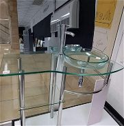 Mueble de baño de cristal con espejo y todos sus accesorios - Img 46216522