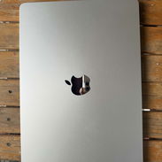 Macbook Air Chip M4 16/256 51 ciclo de carga bateria 100% - Img 58173742