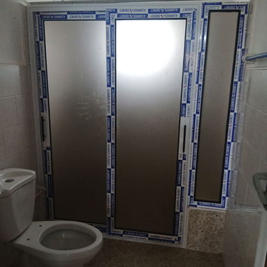 Marquetería y Cristalería de aluminio - Img 124500004