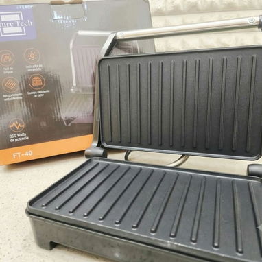 Sandwichera / Grill Future Tech FT-40 🔥  🎉🎉🎉22 usd  pequeña🎉🎉🎉 🎉🎉🎉25 usd grande🎉🎉🎉   ✅ Placas antiadherente - 2/2