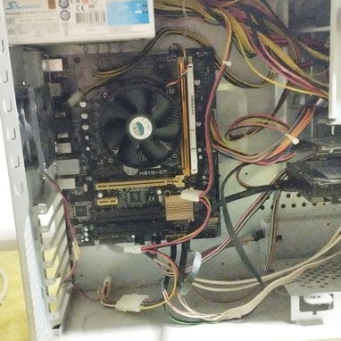 Vendo torre de 4ta económica - 3/5