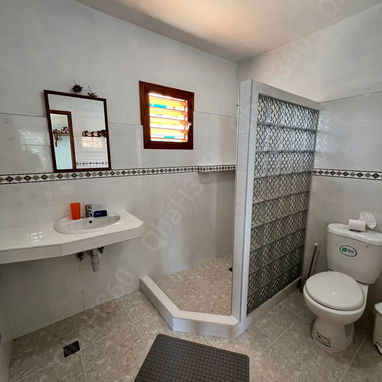 RENTA hostal de 3 habitaciones EN PLAYA CALETON, CIÉNAGA DE ZAPATA - 2/10