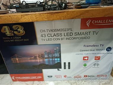 Smart tv nuevo 43 pulgadas con base de paré y de mesa dos mando.mensajeria gratis - Img main-image-45718219