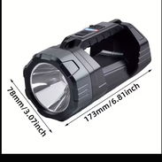 Linterna recargable multifuncional de alta intensidad - Img 55681031